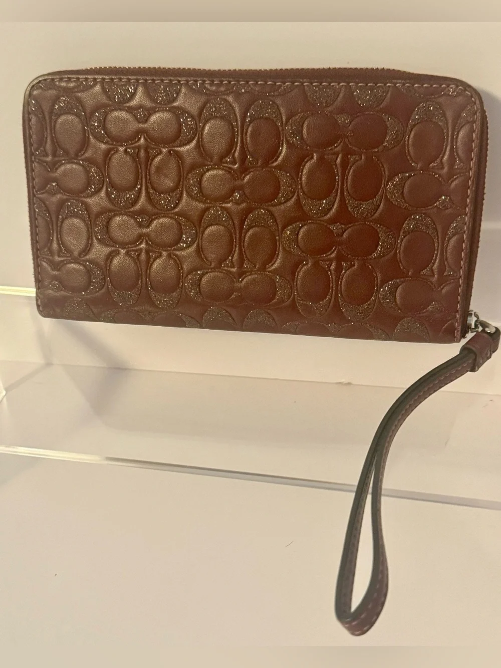 #302 Coach Glitter Signature Large Accordion Zip Around Phone Wristlet Wallet